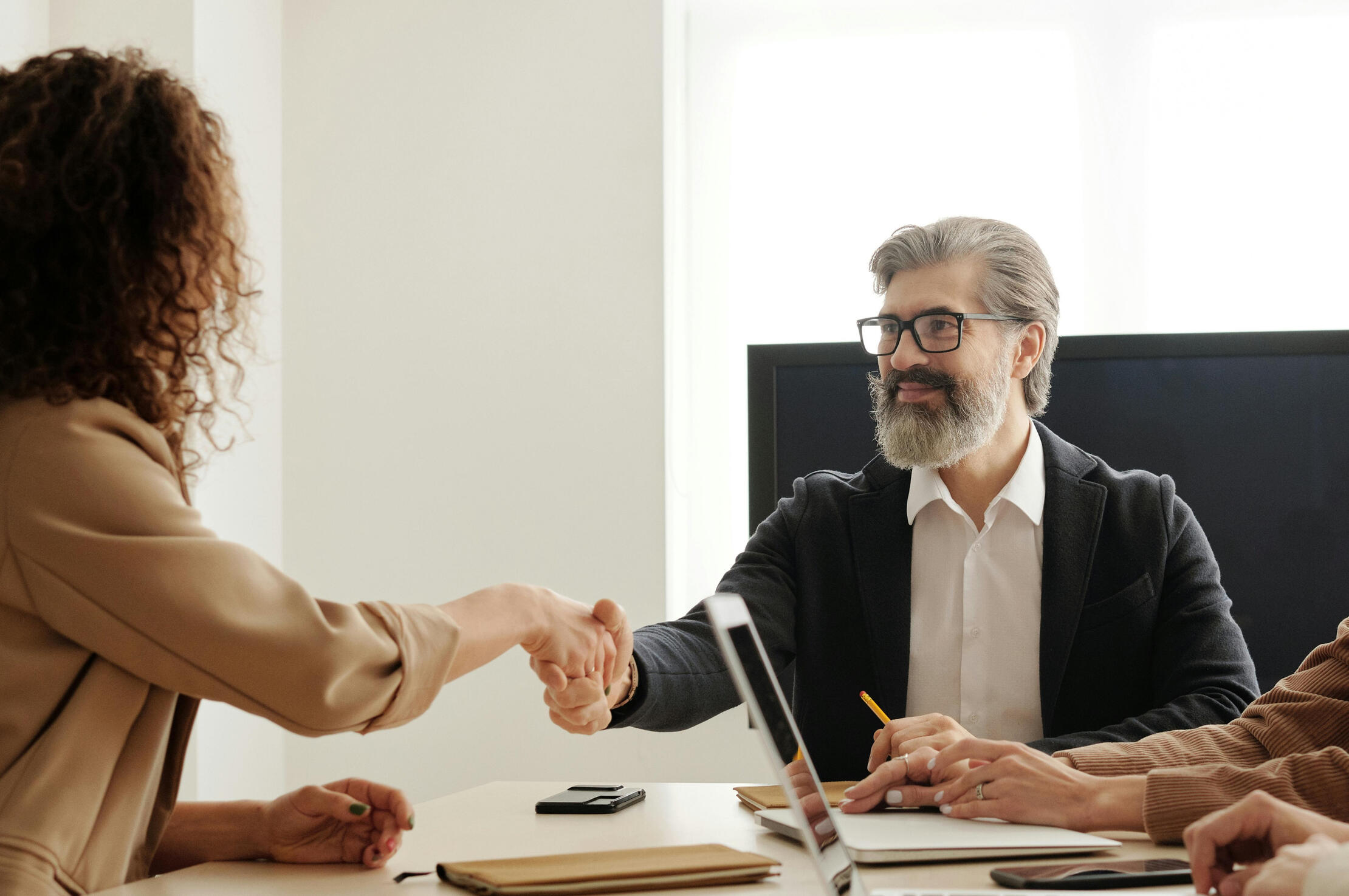 Facilitating communication among notary, seller and buyer with our translation and interpretation services during the purchase a house in Tuscany.